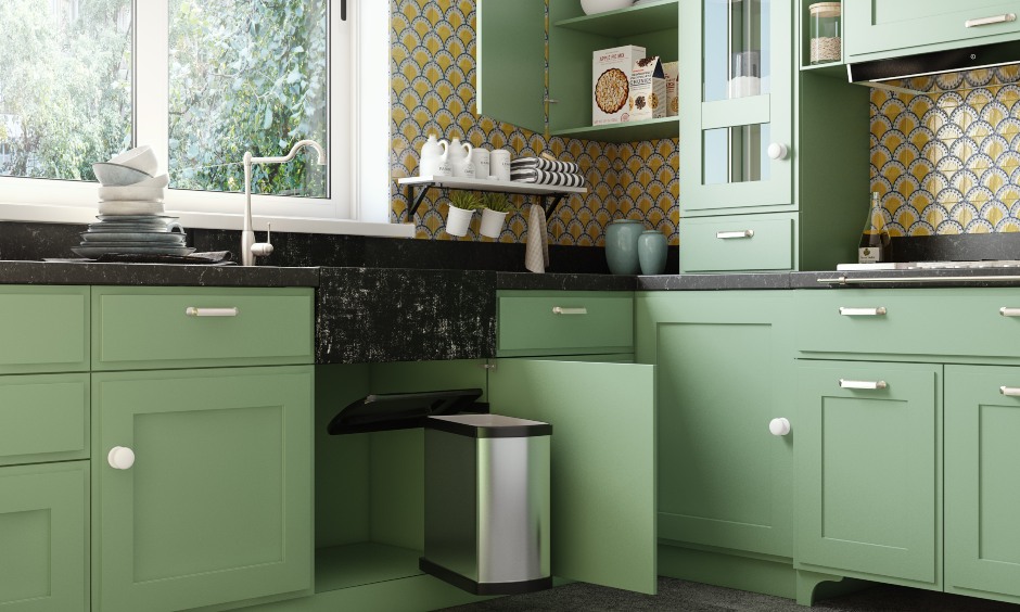 U shaped classic style kitchen interior design with in-built dustbin under sink for best kitchen interiors